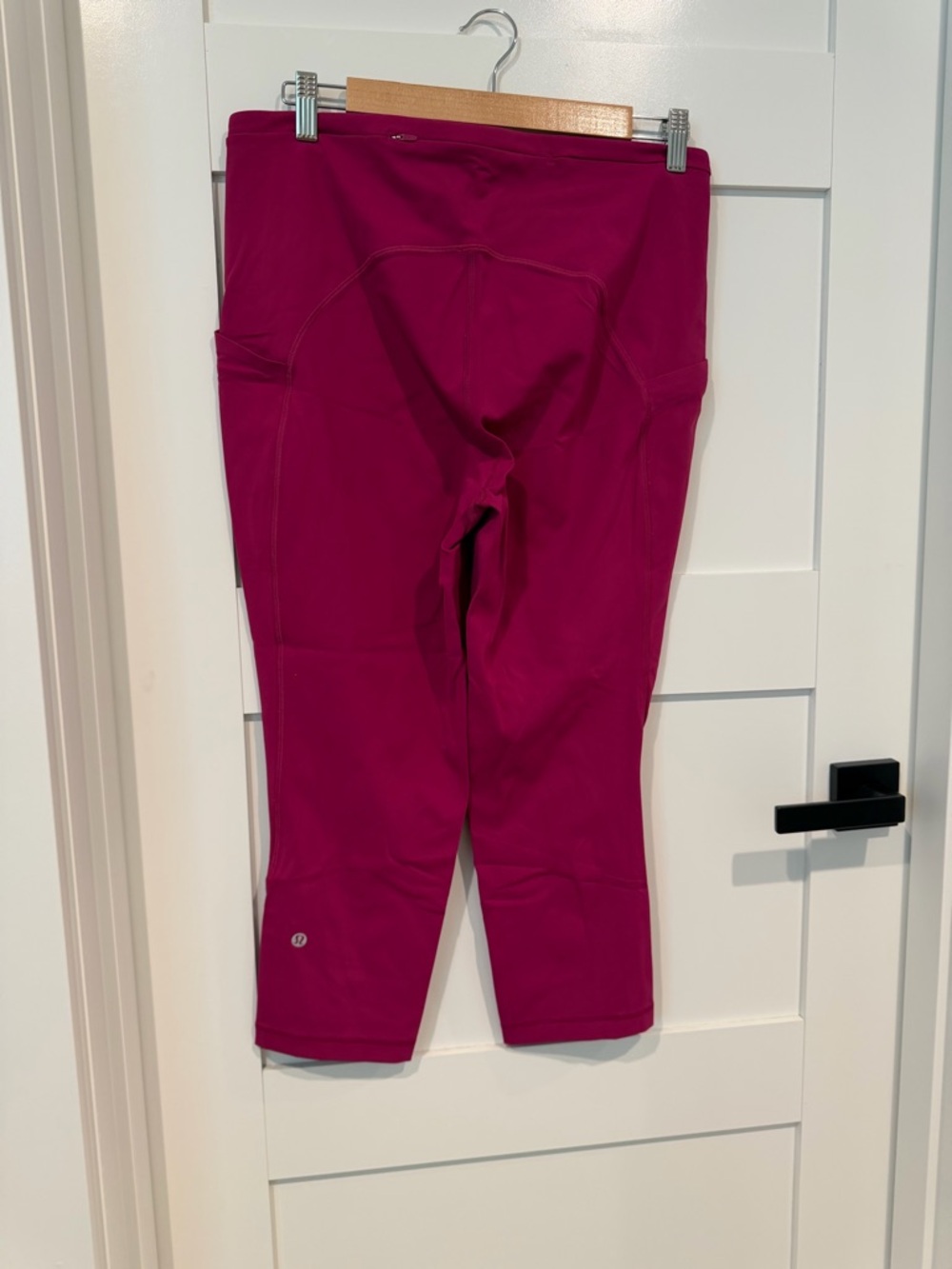 lululemon athletica Magenta Capris Leggings - Picture 7 of 9